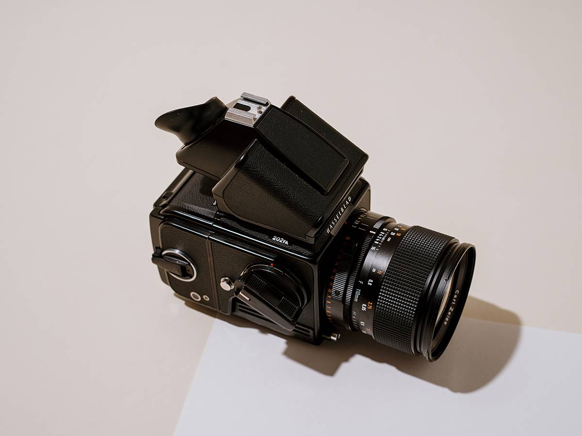 hasselblad 202fa medium format film camera with FE 100mm F2 lens in studio